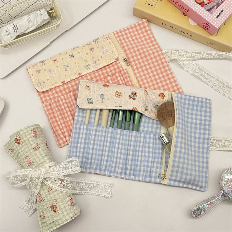 Cute Cartoon Embossed Pencil R - đánh giá và giá Pen Pouch Roll